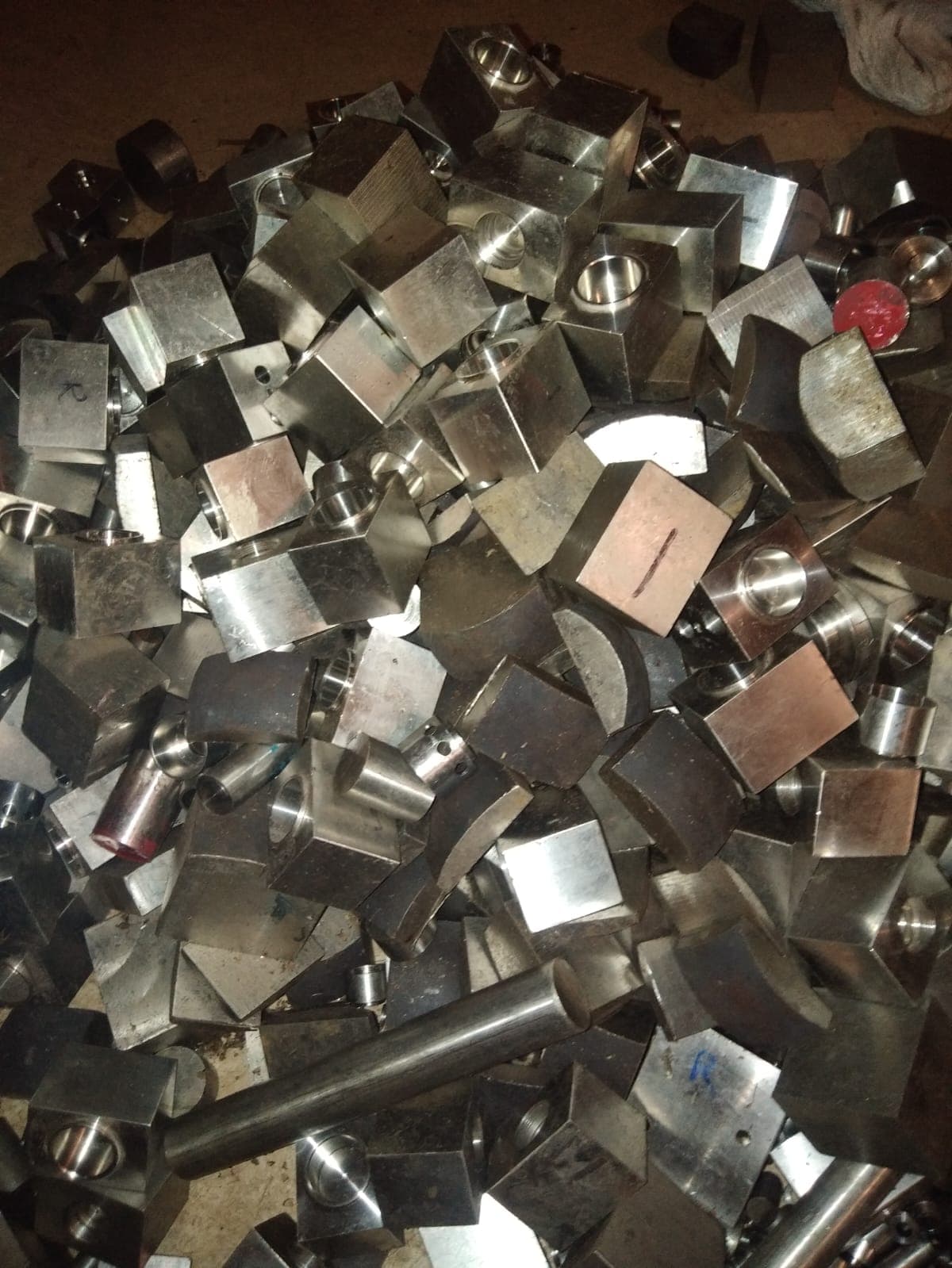 Alloy Solids Scrap - Semicon Steel And Alloys